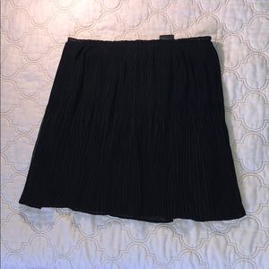 Black H&M skirt